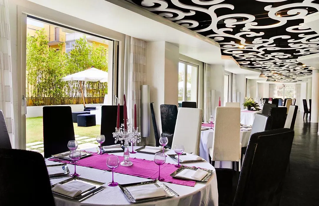 Hotel Vdb Next-1